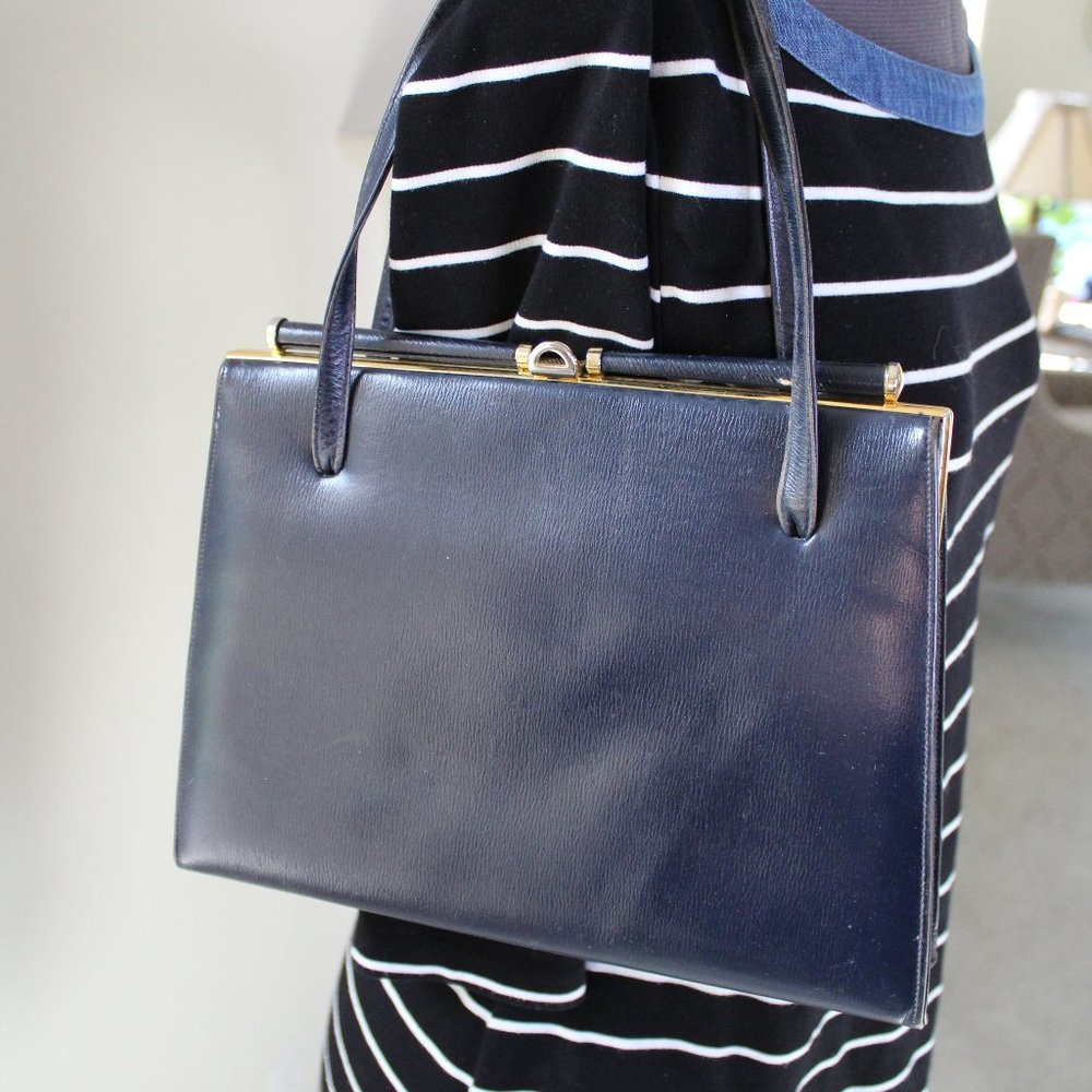 Margolin purse....great QUALITY ...VINTAGE